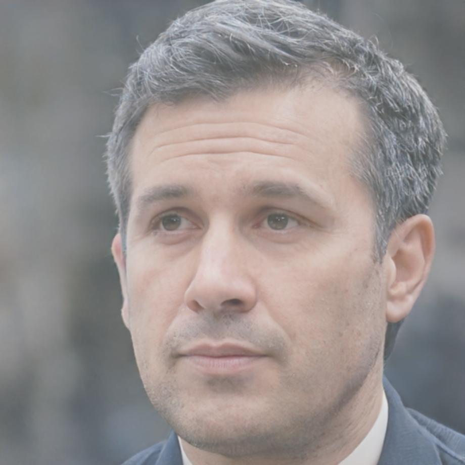 Portrait de Julien Morvan, formateur en analyse financière